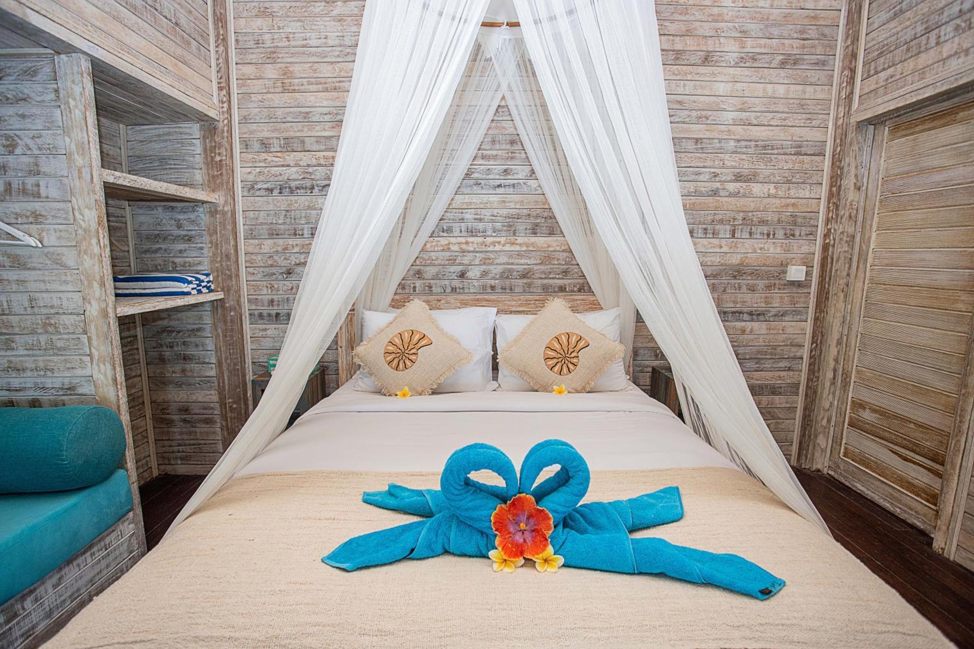 Nusa View - Oceanfront Rentals Nusa Lembongan  Exterior photo
