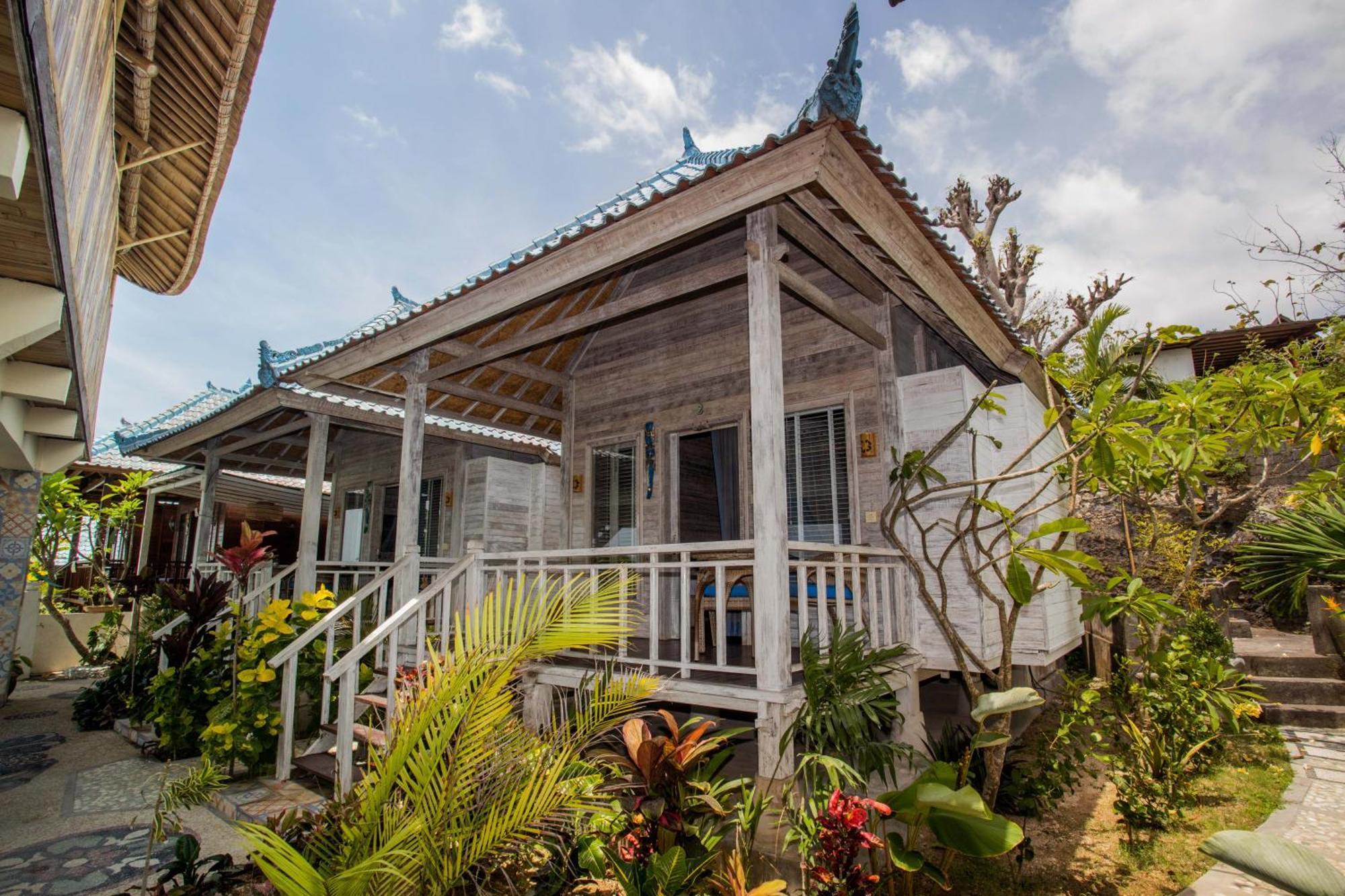 Nusa View - Oceanfront Rentals Nusa Lembongan  Exterior photo