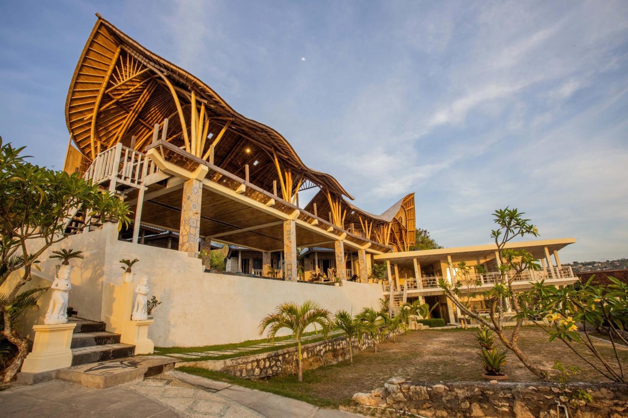Nusa View - Oceanfront Rentals Nusa Lembongan  Exterior photo