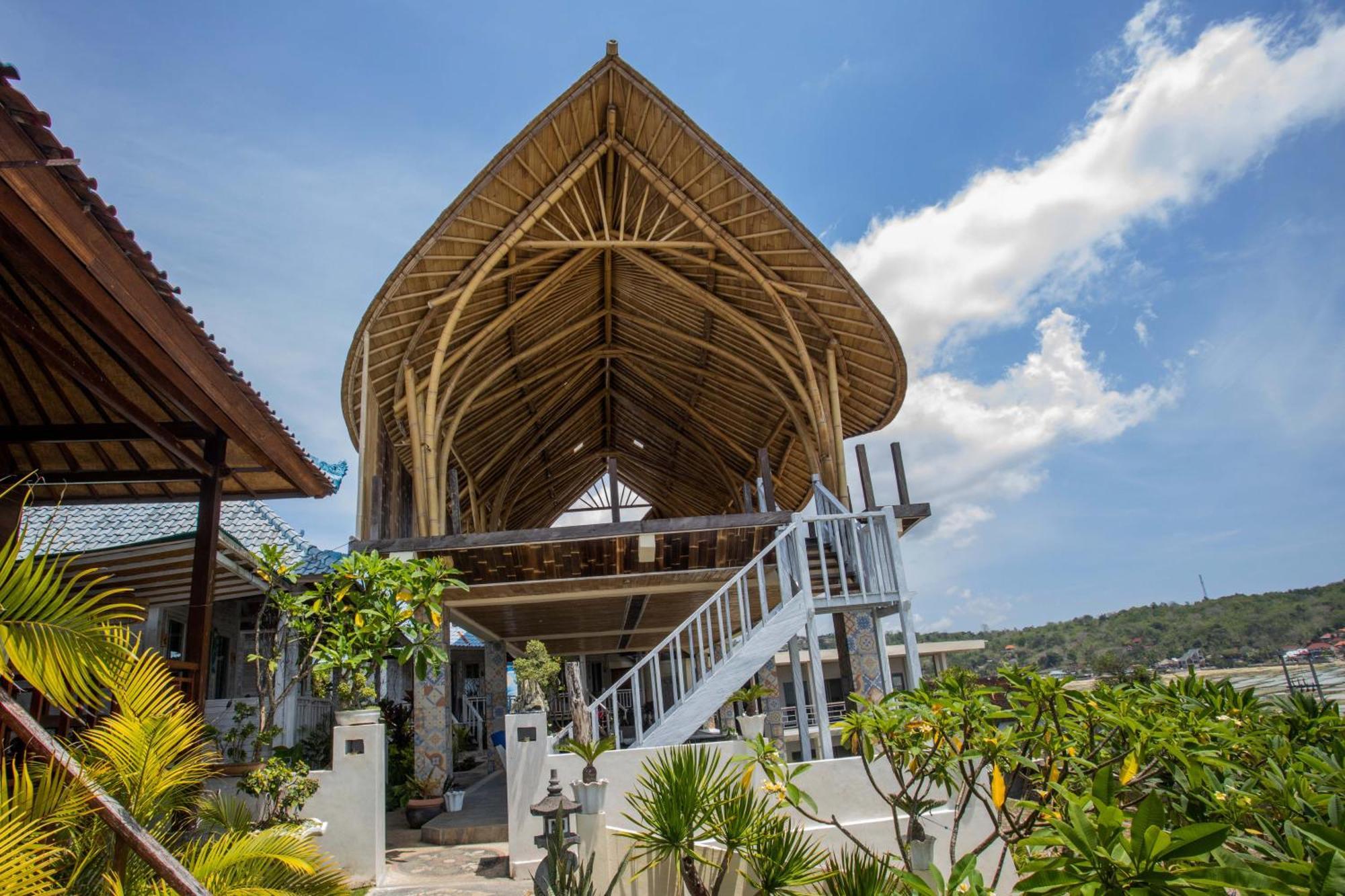 Nusa View - Oceanfront Rentals Nusa Lembongan  Exterior photo