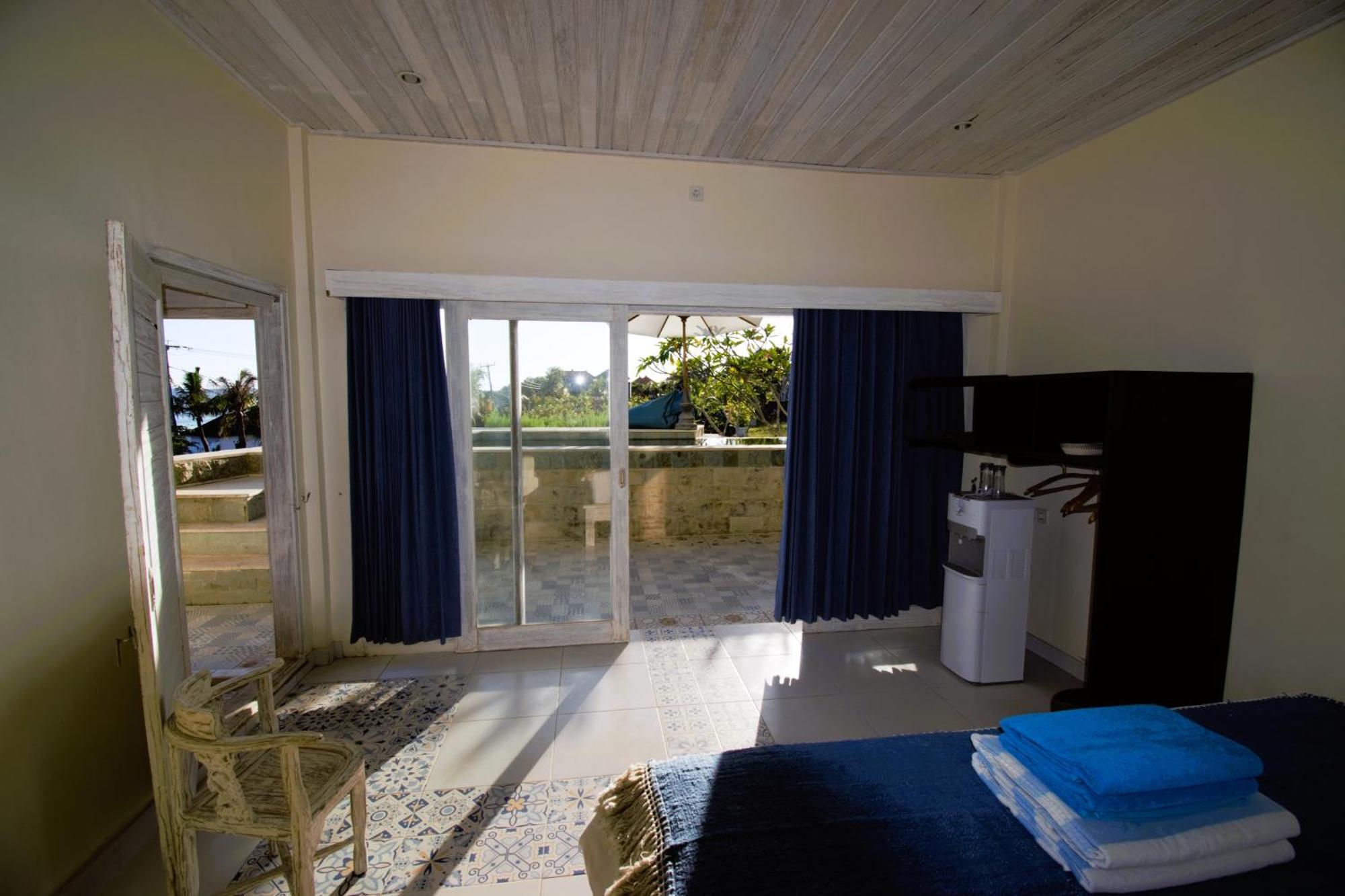 Nusa View - Oceanfront Rentals Nusa Lembongan  Exterior photo